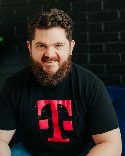 mobile - carousel-hero-element image-1