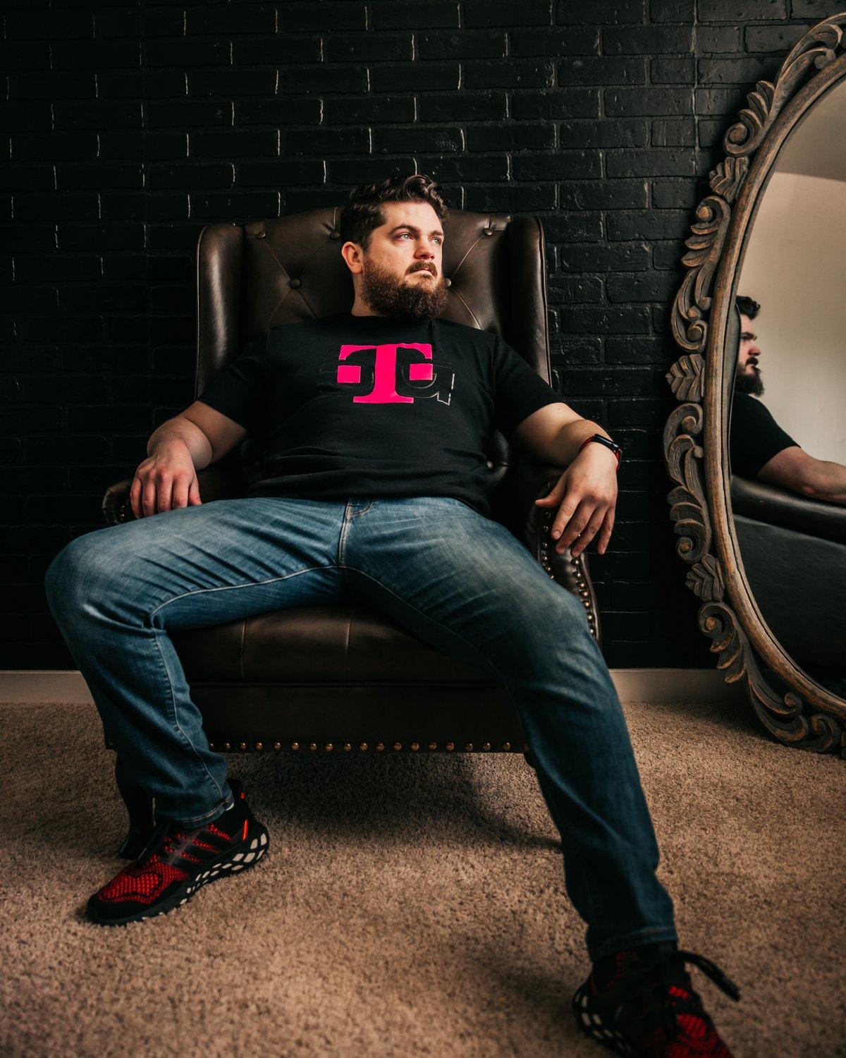 carousel-hero-element image-2