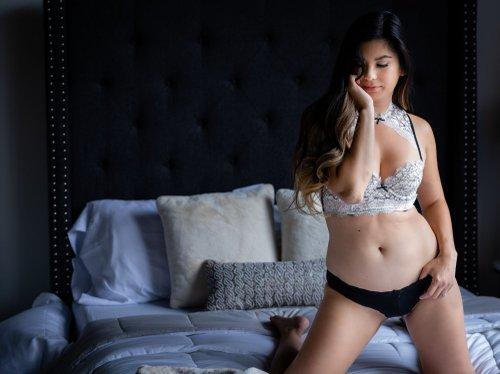 mobile - carousel-hero-element image-0