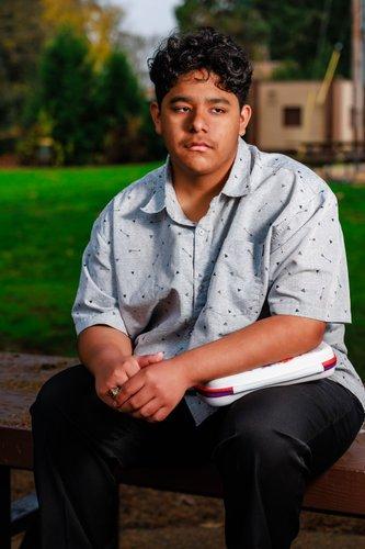 mobile - carousel-hero-element image-5